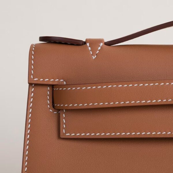 HERMÈS Kelly Pochette Swift Leather CK37 Gold 22CM GHW Hardware