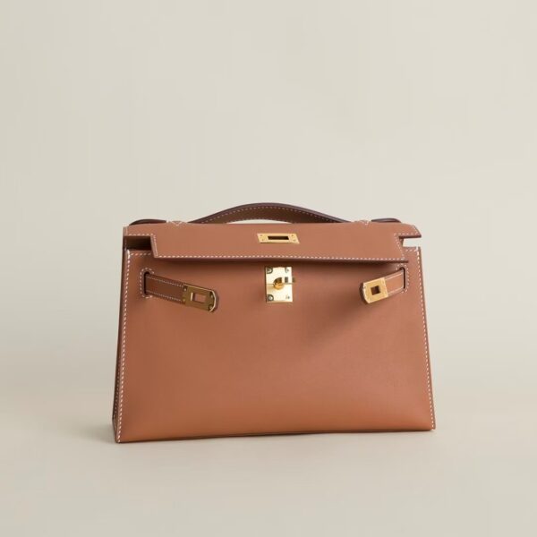 HERMÈS Kelly Pochette Swift Leather CK37 Gold 22CM GHW Hardware