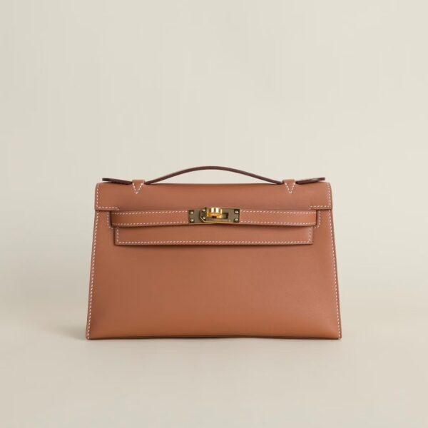 HERMÈS Kelly Pochette Swift Leather CK37 Gold 22CM GHW Hardware