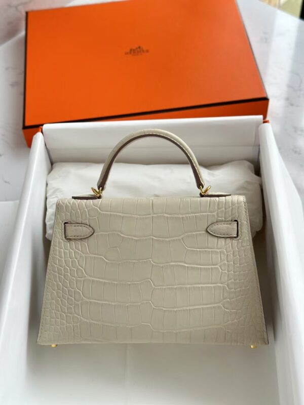 HERMÈS Mini Kelly 19CM Matte Alligator Crocodile ll Bag 8L Beton GHW Hardware