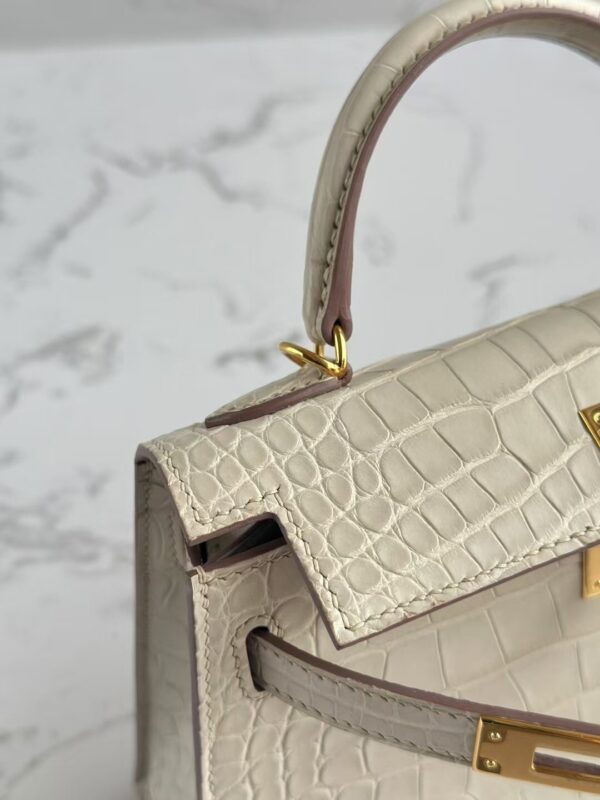 HERMÈS Mini Kelly 19CM Matte Alligator Crocodile ll Bag 8L Beton GHW Hardware
