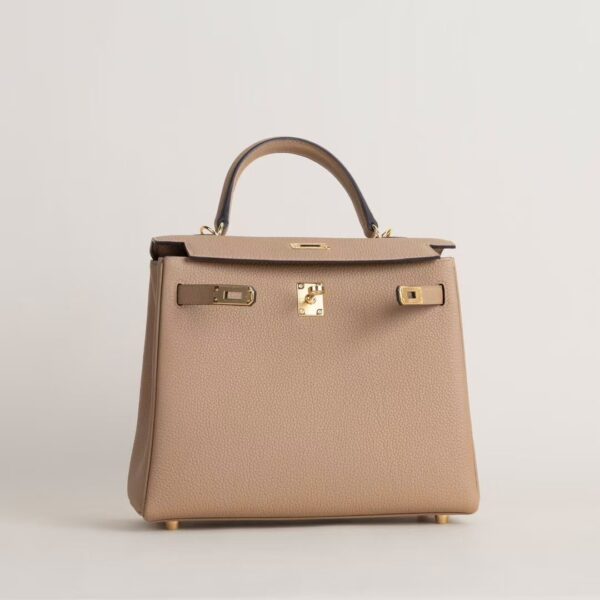 HERMÈS Kelly Bag Togo Leather 0M Chai 25CM PHW